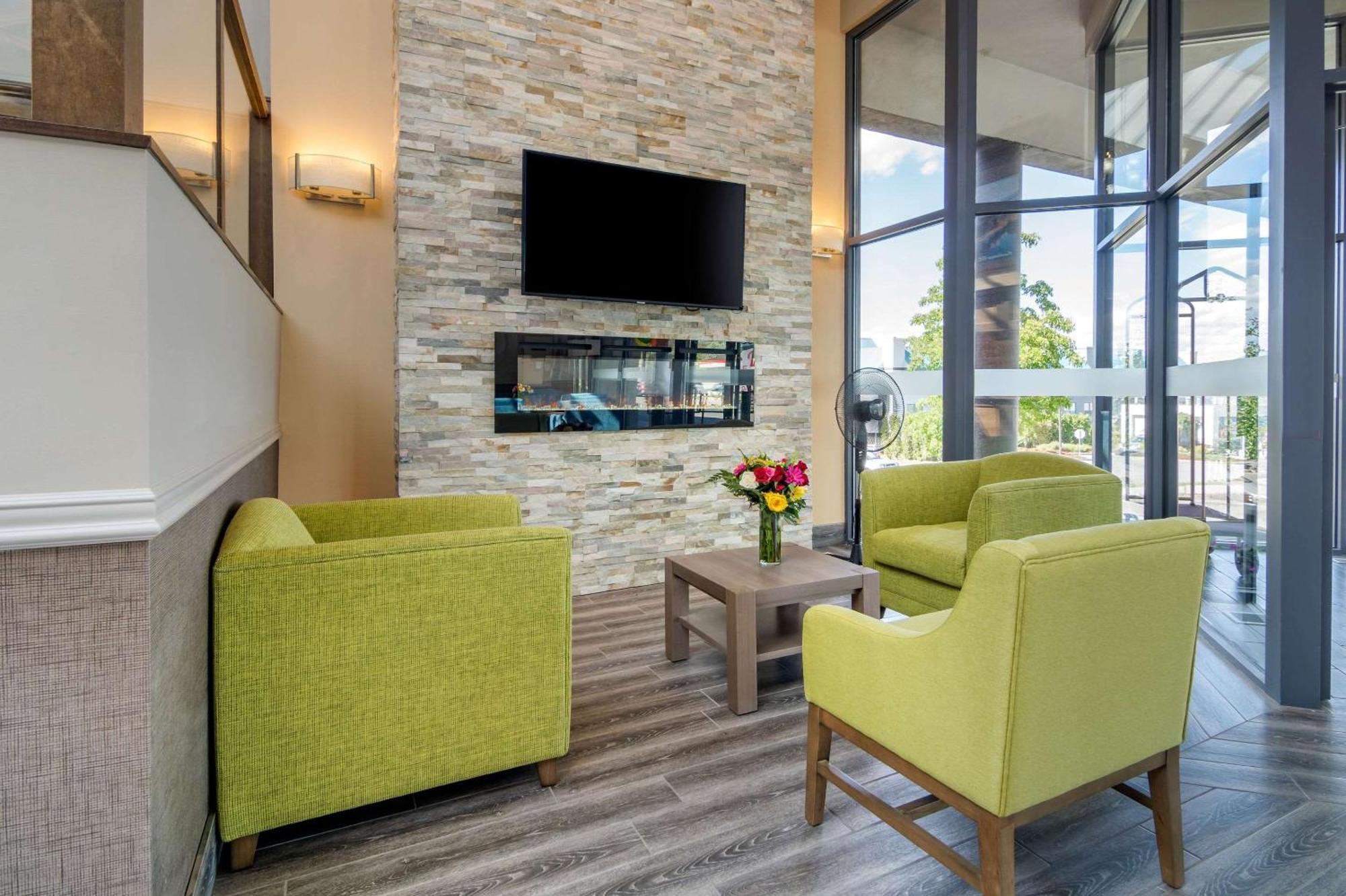 Quality Inn Kamloops Exterior foto